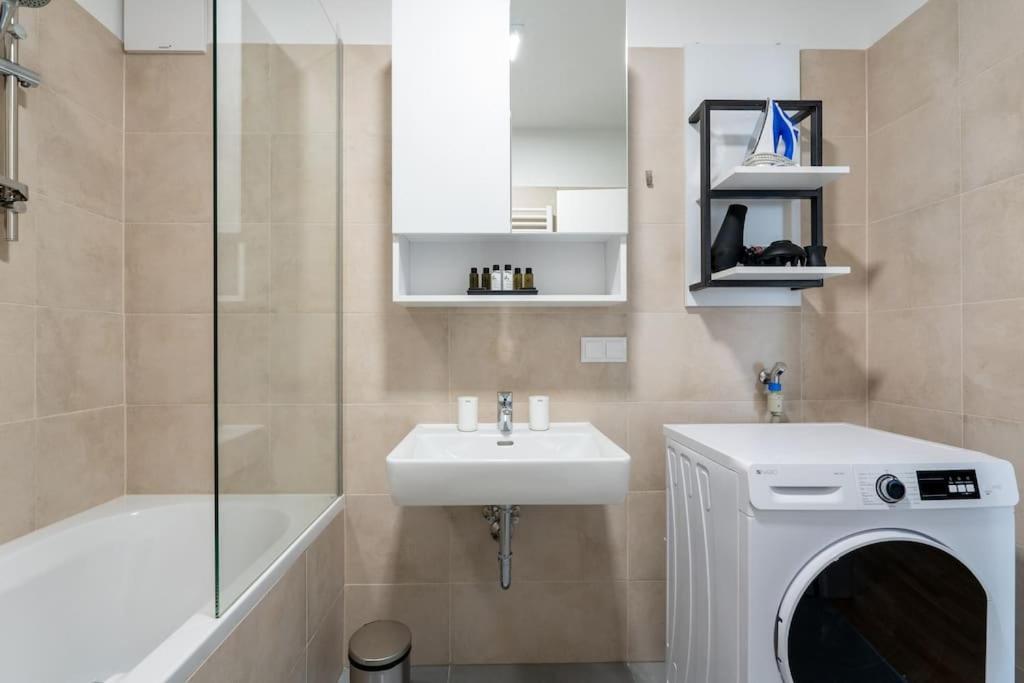 Urban 1Br Retreat, Easy City Link By Hm Bécs Kültér fotó