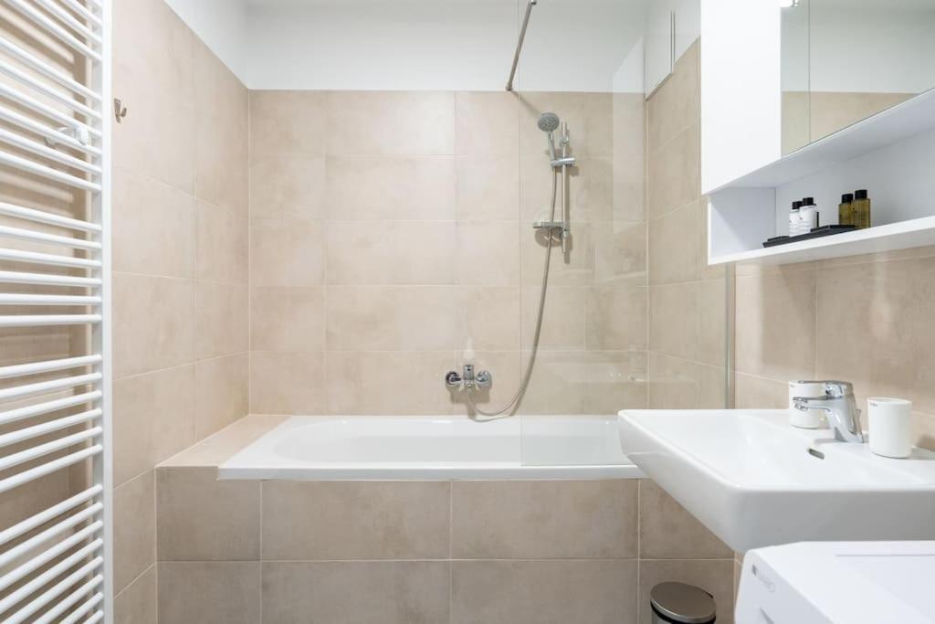 Urban 1Br Retreat, Easy City Link By Hm Bécs Kültér fotó